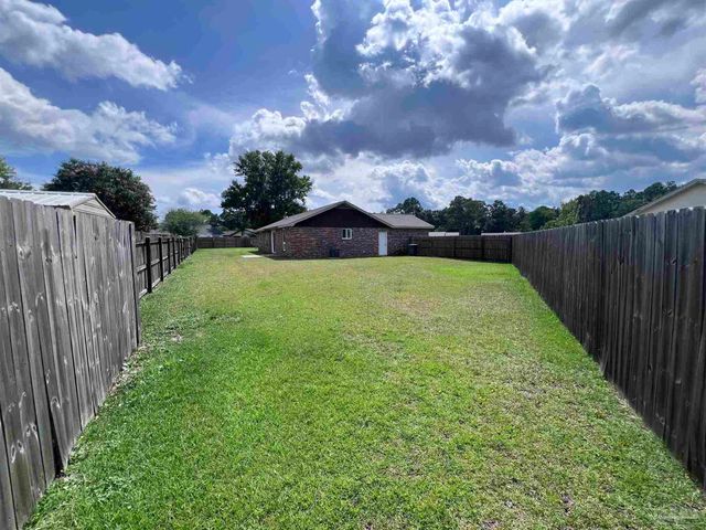 526 Tampico Ter, Pensacola, FL 32506