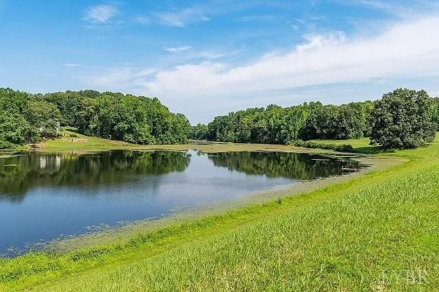 93 Lake Pointe Court, Pamplin, VA 23958