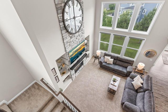 16894 Reeder Ridge, Eden Prairie, MN 55347