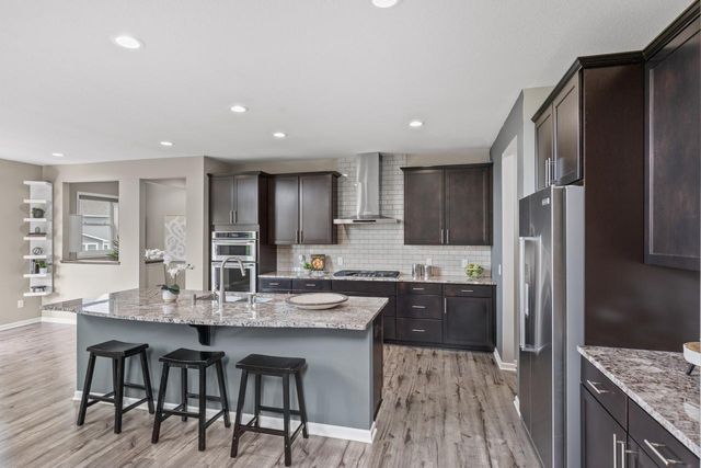 16894 Reeder Ridge, Eden Prairie, MN 55347