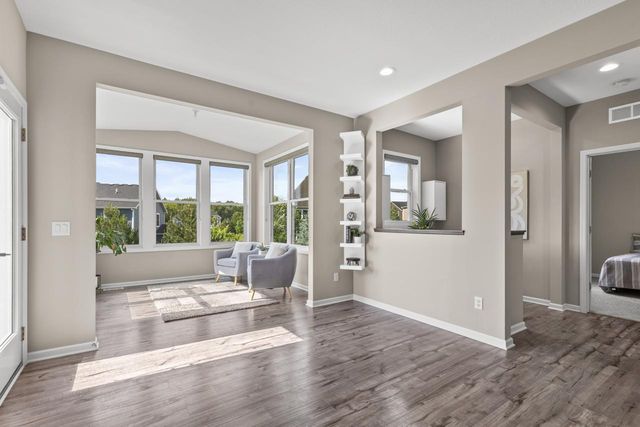 16894 Reeder Ridge, Eden Prairie, MN 55347