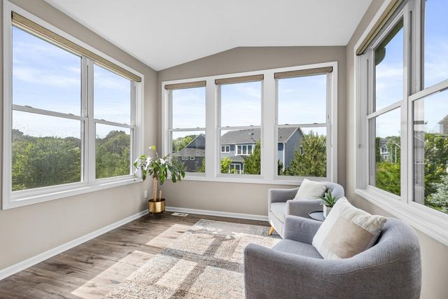 16894 Reeder Ridge, Eden Prairie, MN 55347