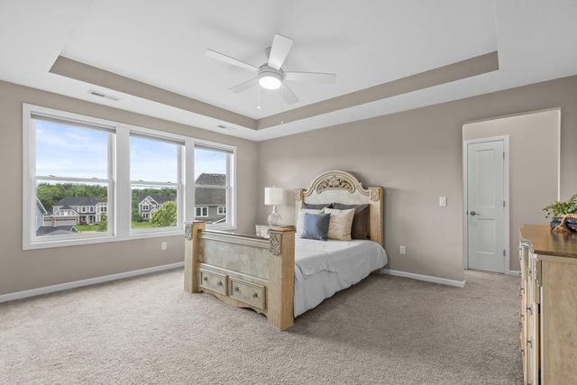 16894 Reeder Ridge, Eden Prairie, MN 55347