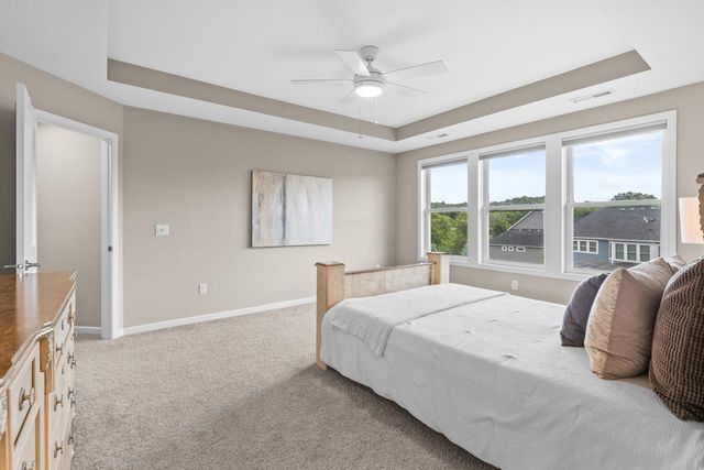 16894 Reeder Ridge, Eden Prairie, MN 55347
