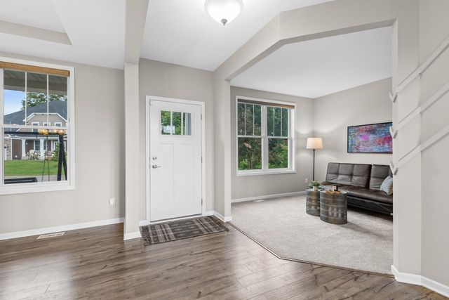 16894 Reeder Ridge, Eden Prairie, MN 55347
