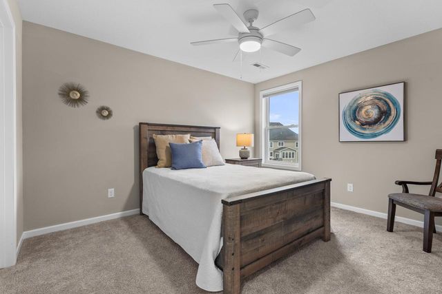 16894 Reeder Ridge, Eden Prairie, MN 55347
