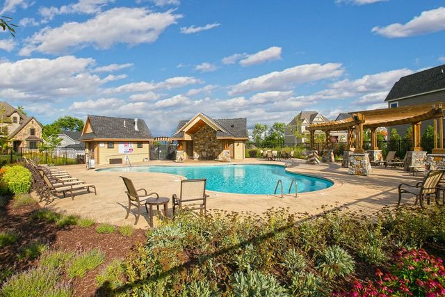 16894 Reeder Ridge, Eden Prairie, MN 55347