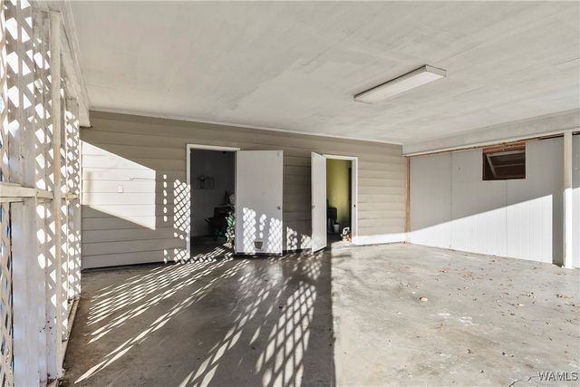 407 1st N, Reform, AL 35481