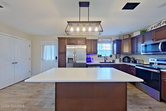 4705 Otter Creek Circle, Blackshear, GA 31516