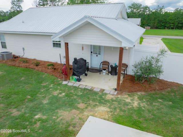 4705 Otter Creek Circle, Blackshear, GA 31516
