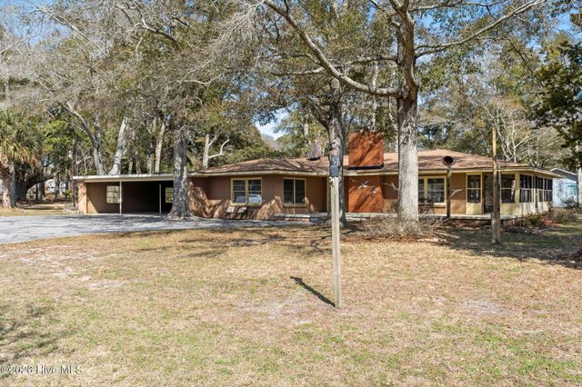 101 Causeway Drive, Ocean Isle Beach, NC 28469