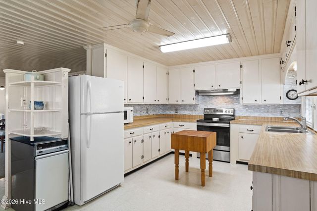 101 Causeway Drive, Ocean Isle Beach, NC 28469