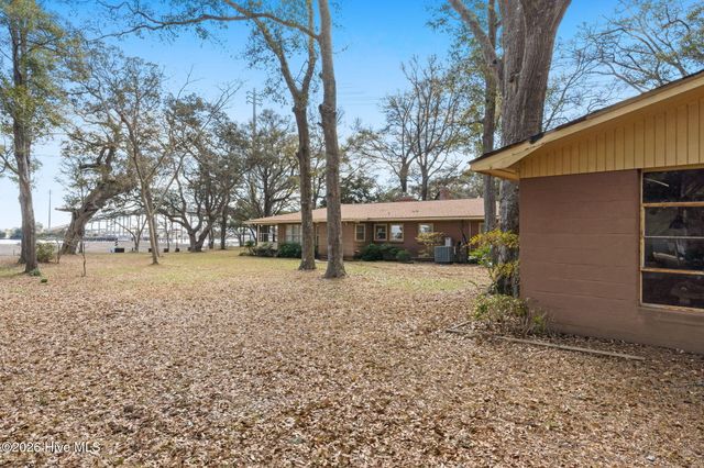 101 Causeway Drive, Ocean Isle Beach, NC 28469