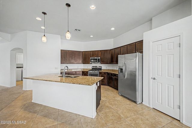 5030 W Triangle Leaf Court, Tucson, AZ 85741