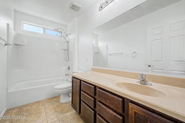 5030 W Triangle Leaf Court, Tucson, AZ 85741