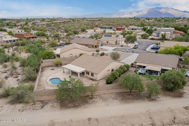 5030 W Triangle Leaf Court, Tucson, AZ 85741