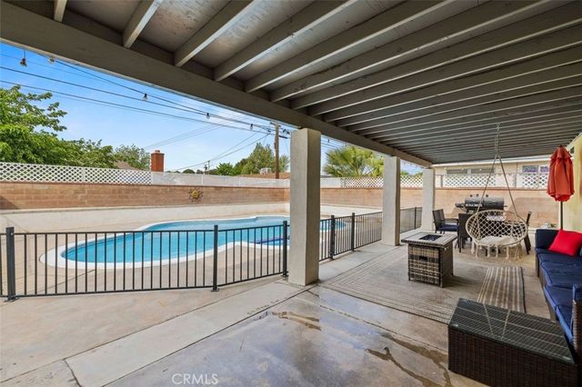 843 W Avenue J10, Lancaster, CA 93534