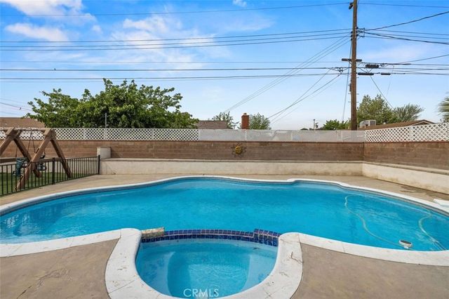 843 W Avenue J10, Lancaster, CA 93534