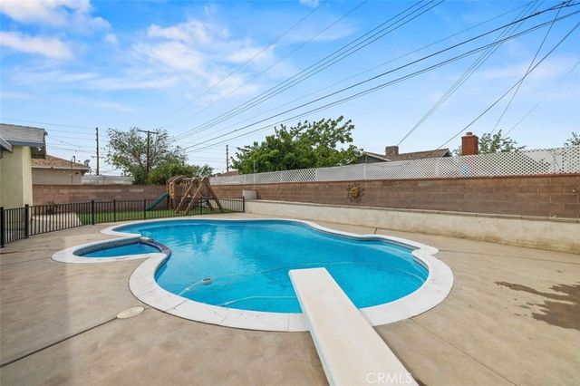 843 W Avenue J10, Lancaster, CA 93534