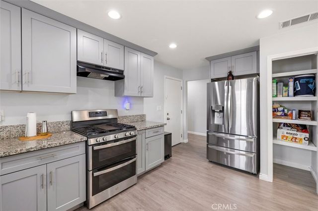 843 W Avenue J10, Lancaster, CA 93534