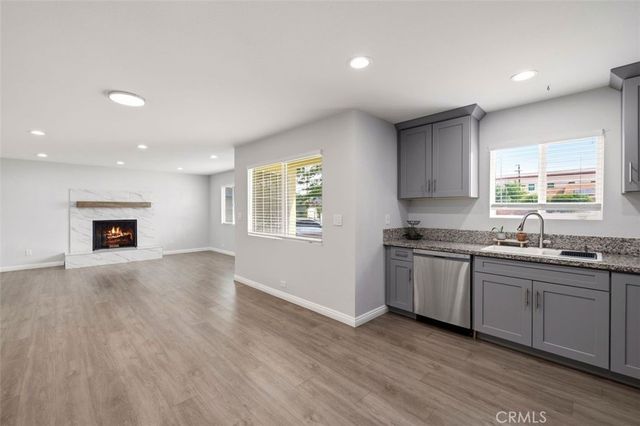 843 W Avenue J10, Lancaster, CA 93534