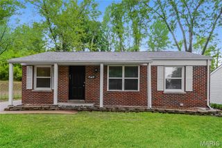 1549 Keelen Drive, St Louis, MO 63136