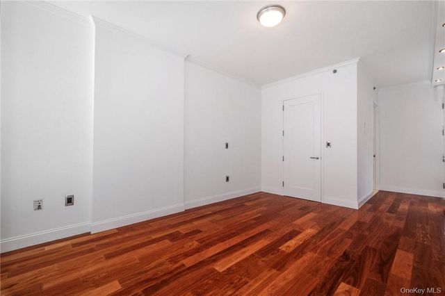 10 City Place 2D, White Plains, NY 10601