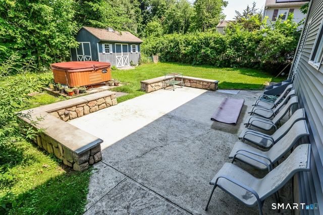 207 Stadley Rough Road, Danbury, CT 06811