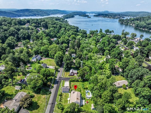 207 Stadley Rough Road, Danbury, CT 06811