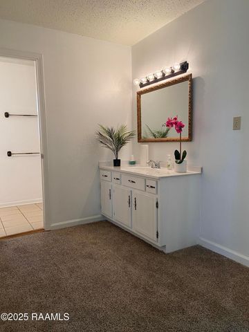 406 Estate Drive, New Iberia, LA 70563