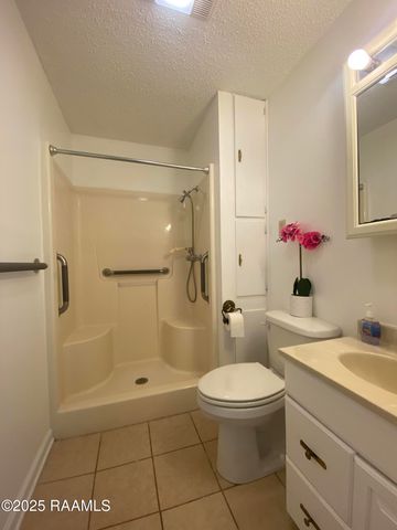 406 Estate Drive, New Iberia, LA 70563