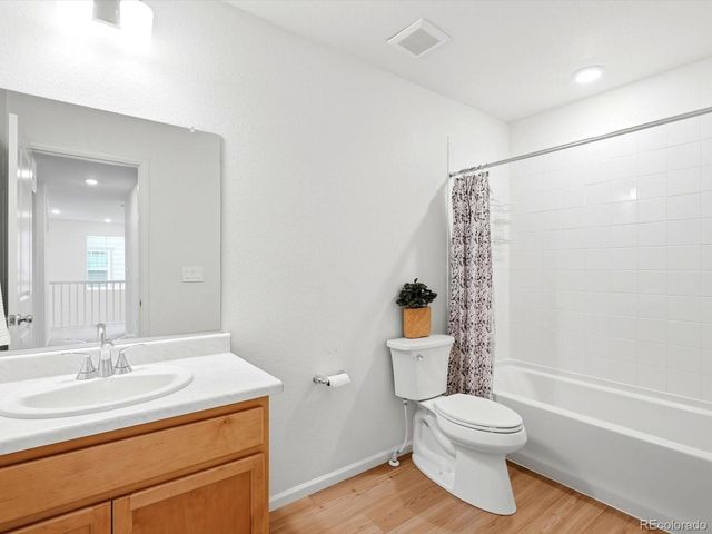 5952 N Liverpool Court, Aurora, CO 80019