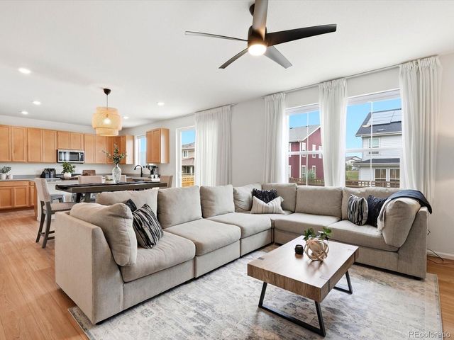 5952 N Liverpool Court, Aurora, CO 80019