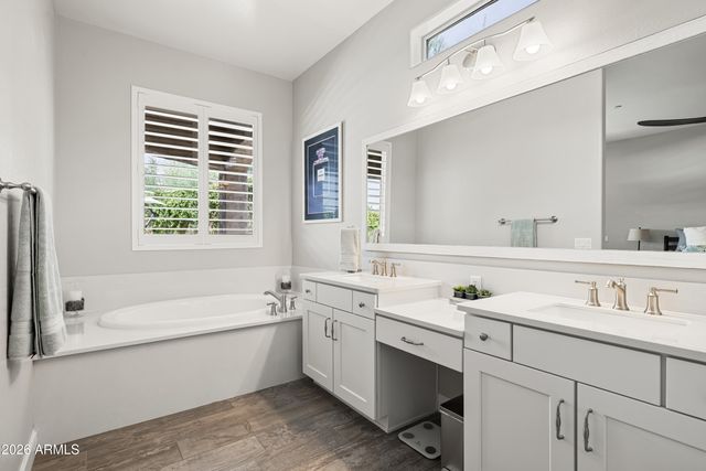 10748 N 121st Way, Scottsdale, AZ 85259