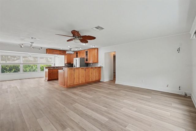 8359 CANDLEWOOD ROAD 8359, Seminole, FL 33777