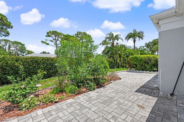 8359 CANDLEWOOD ROAD 8359, Seminole, FL 33777