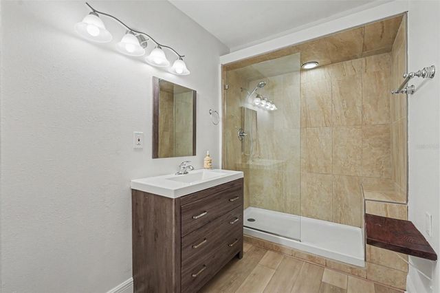 8359 CANDLEWOOD ROAD 8359, Seminole, FL 33777