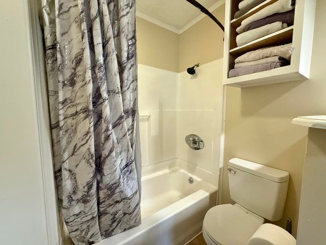 8203 Waco Avenue, Lubbock, TX 79423