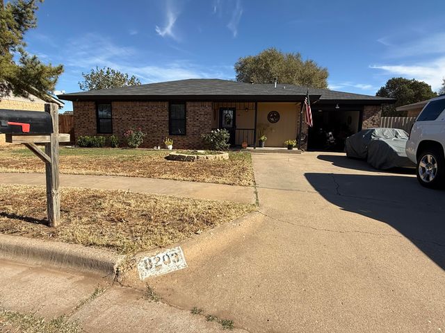 8203 Waco Avenue, Lubbock, TX 79423