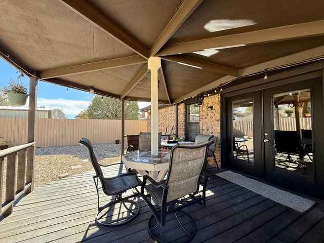 8203 Waco Avenue, Lubbock, TX 79423