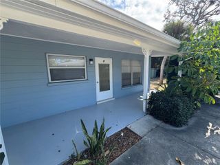 215 PARK BOULEVARD S B, Venice, FL 34285