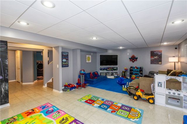 632 Thoreau Avenue, Akron, OH 44306