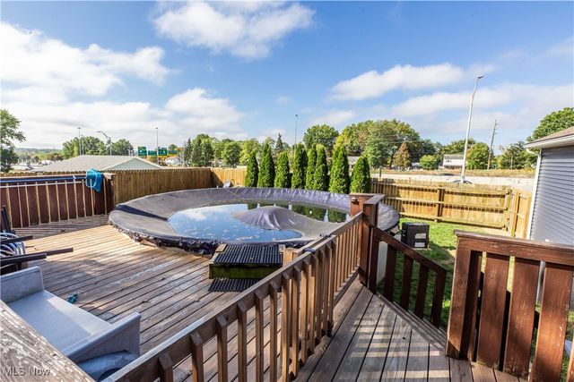 632 Thoreau Avenue, Akron, OH 44306