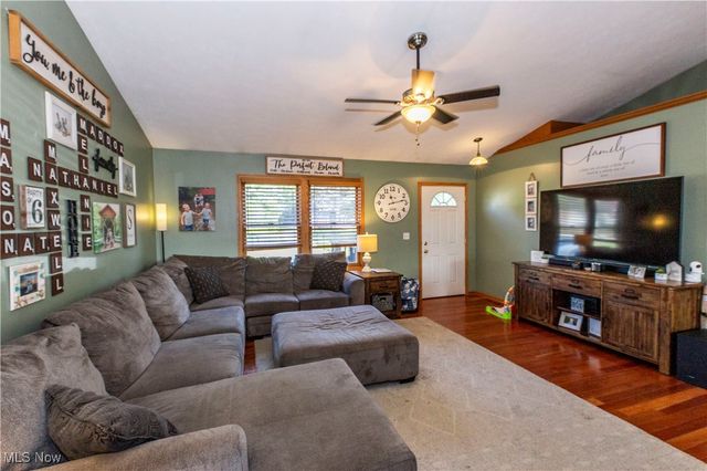 632 Thoreau Avenue, Akron, OH 44306