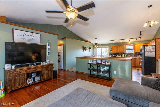 632 Thoreau Avenue, Akron, OH 44306