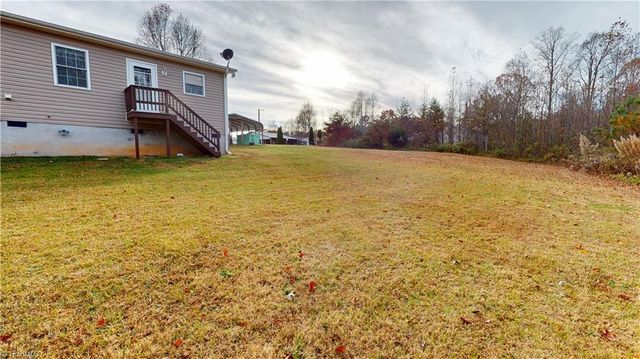 445 Ridge Road, Dobson, NC 27017