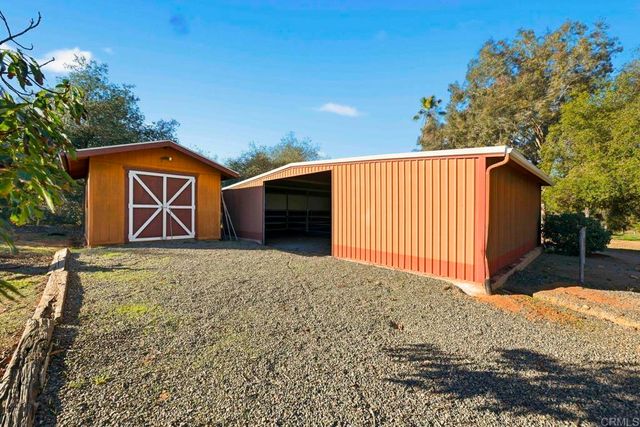 13638 W Oak Glen Road, Valley Center, CA 92082