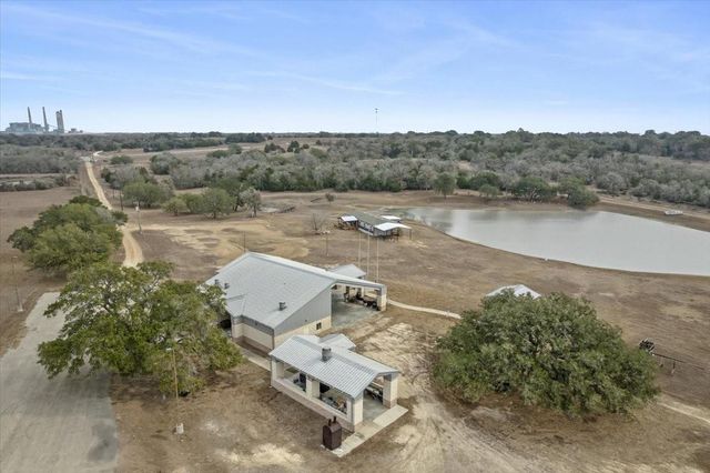 6116 E State Highway 71, La Grange, TX 78945