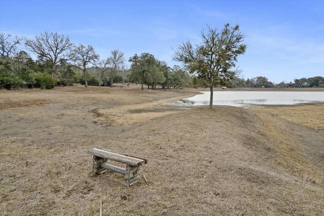 6116 E State Highway 71, La Grange, TX 78945