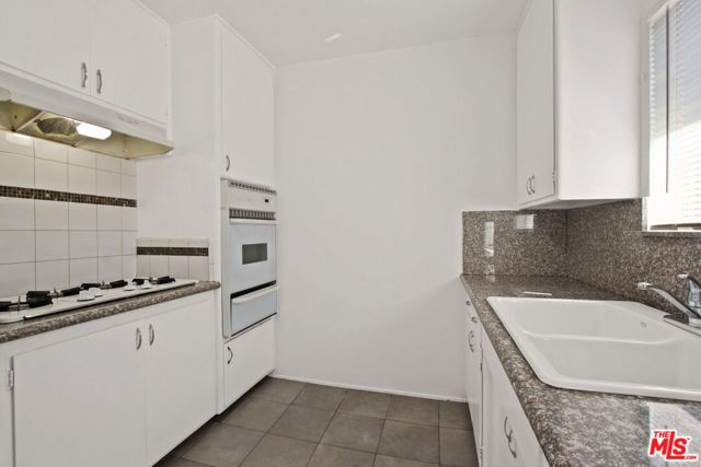 12240 Birch Avenue, Hawthorne, CA 90250